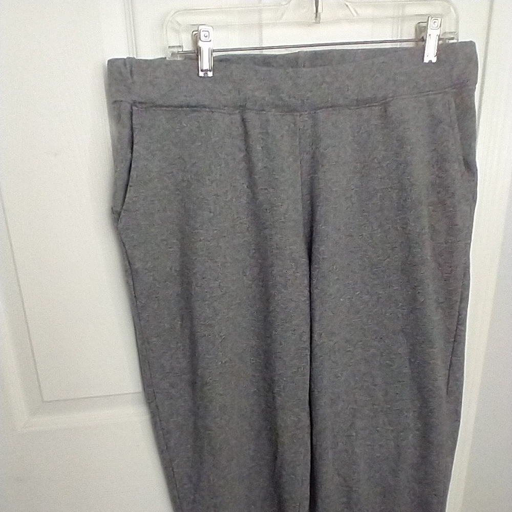 Rafaella grey elastic waist side pocket lounge/ relax pants. Size L